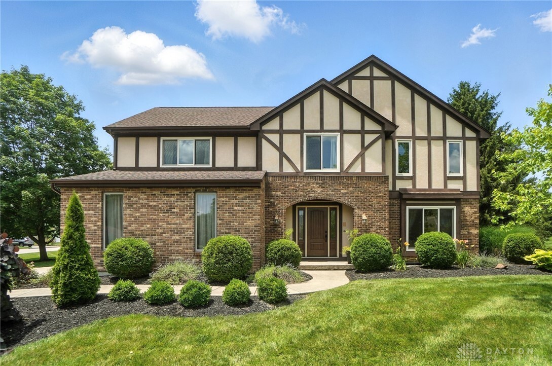 Property Photo: 10 Homestead Court OH 45066
