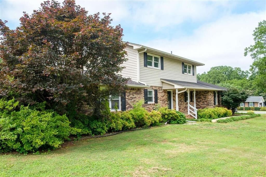 Property Photo: 31 Skyview Circle GA 30120