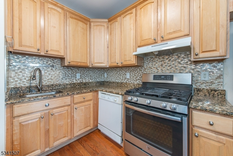Property Photo: 431 Hartford Dr NJ 07110