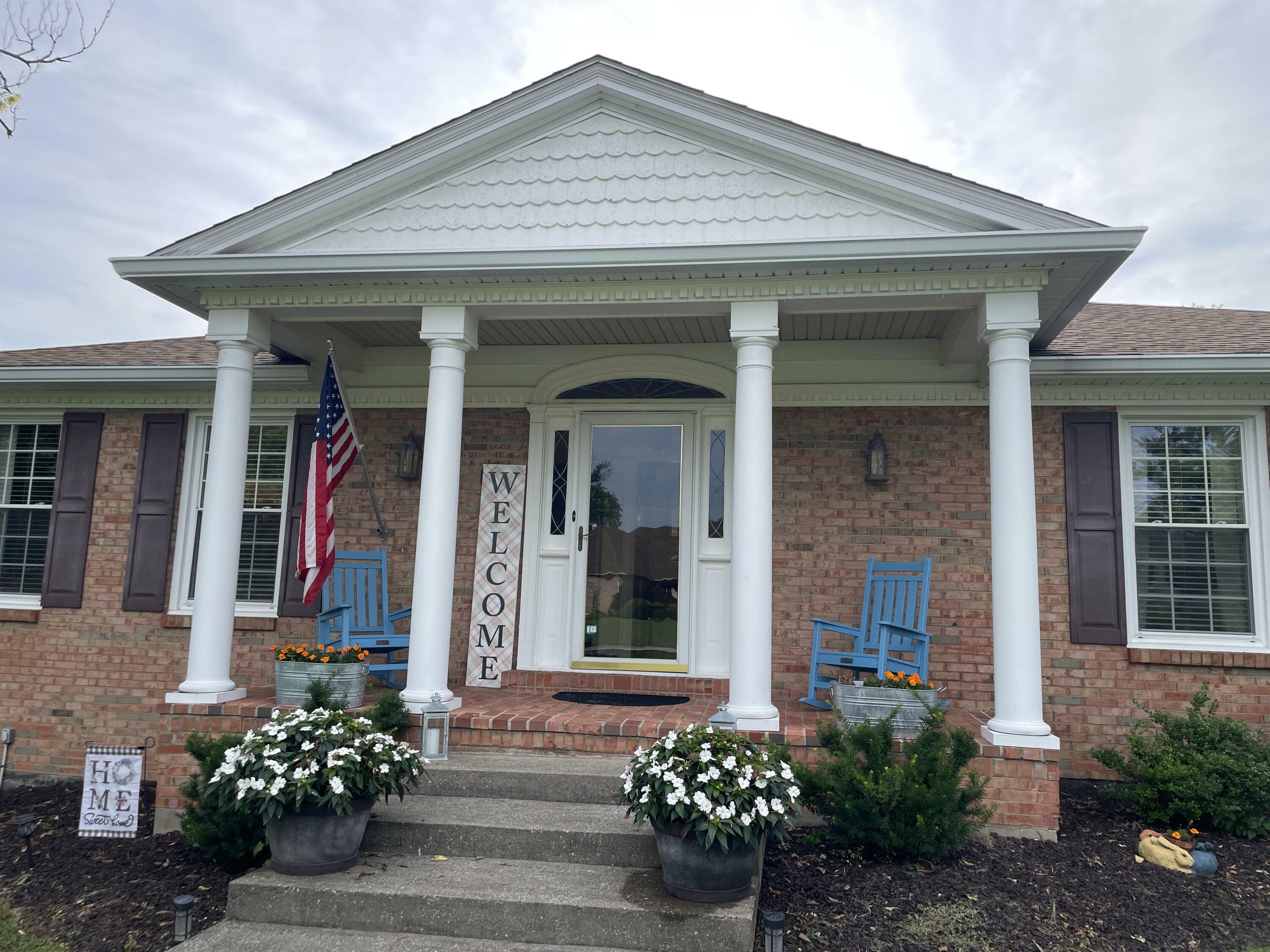 Property Photo: 971 St Andrews Way KY 40601