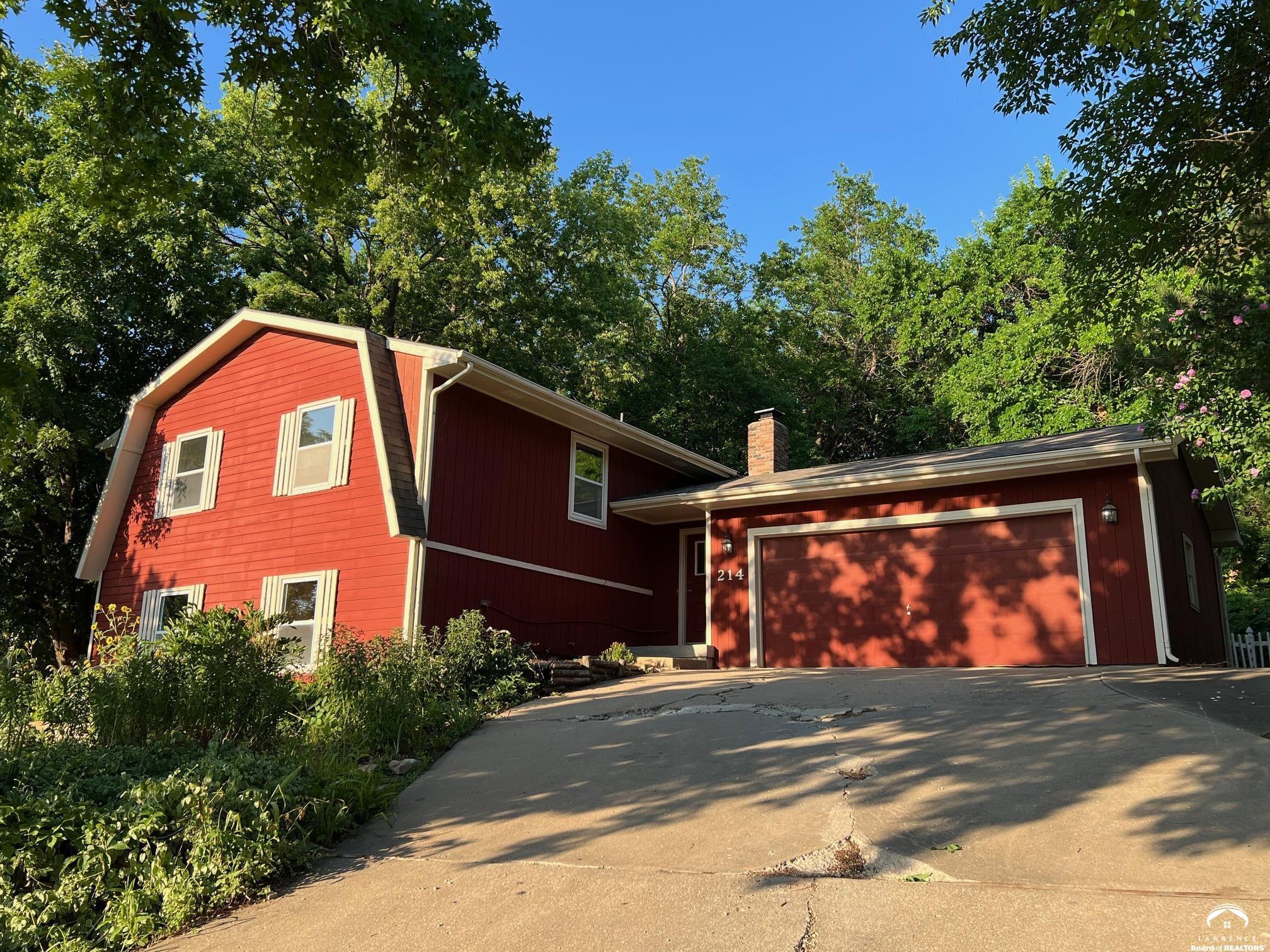 Property Photo:  214 Lawrence Avenue  KS 66049 