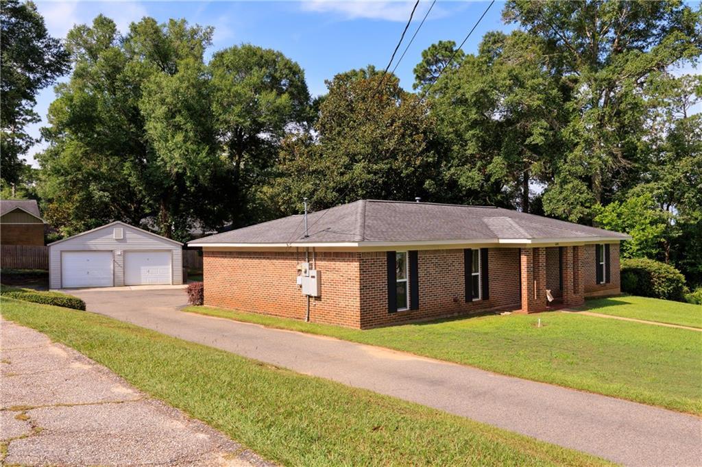 Property Photo: 6551 Maryknoll Drive AL 36695