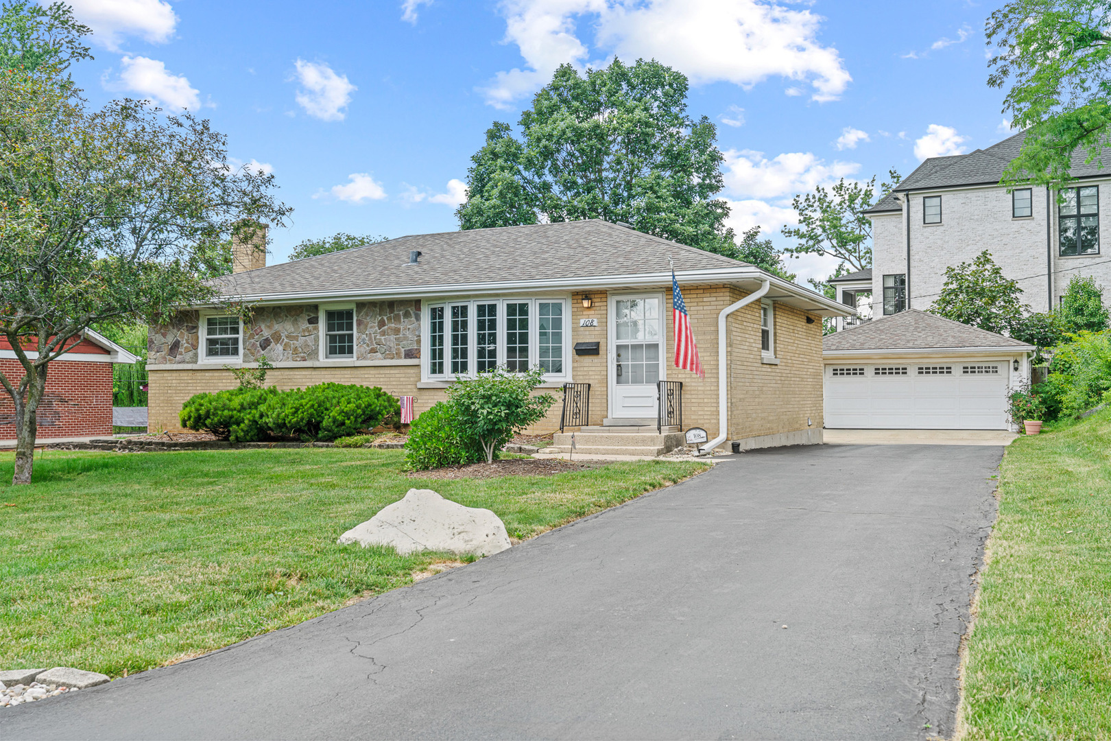 108 6th Street  Downers Grove IL 60515 photo