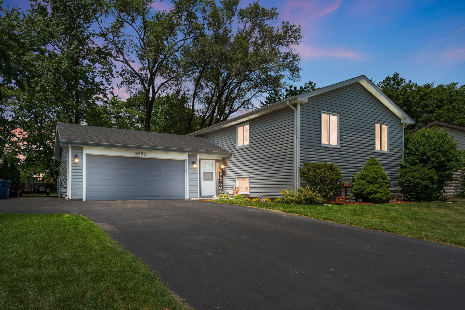 3850 Seaview Drive  Hanover Park IL 60133 photo
