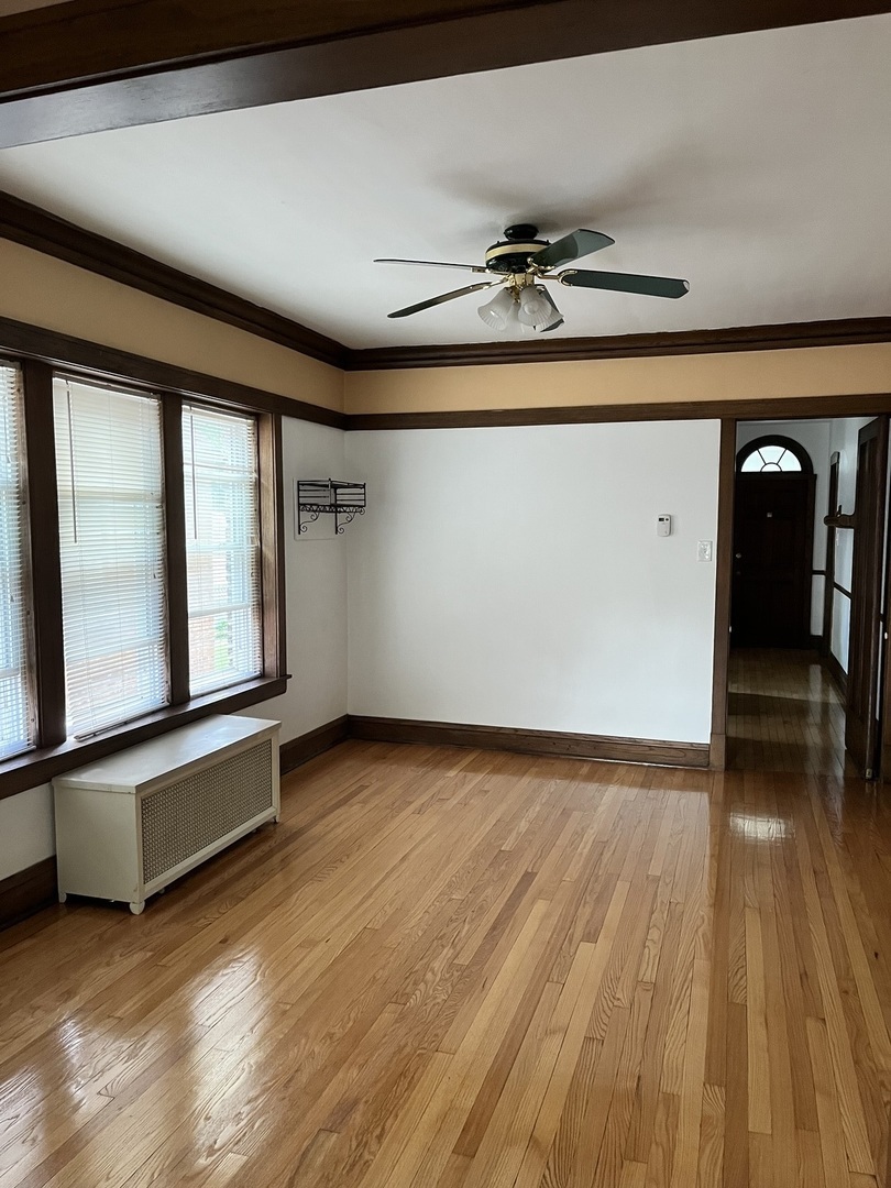 Property Photo: 5350 W Wilson Avenue 1 IL 60630