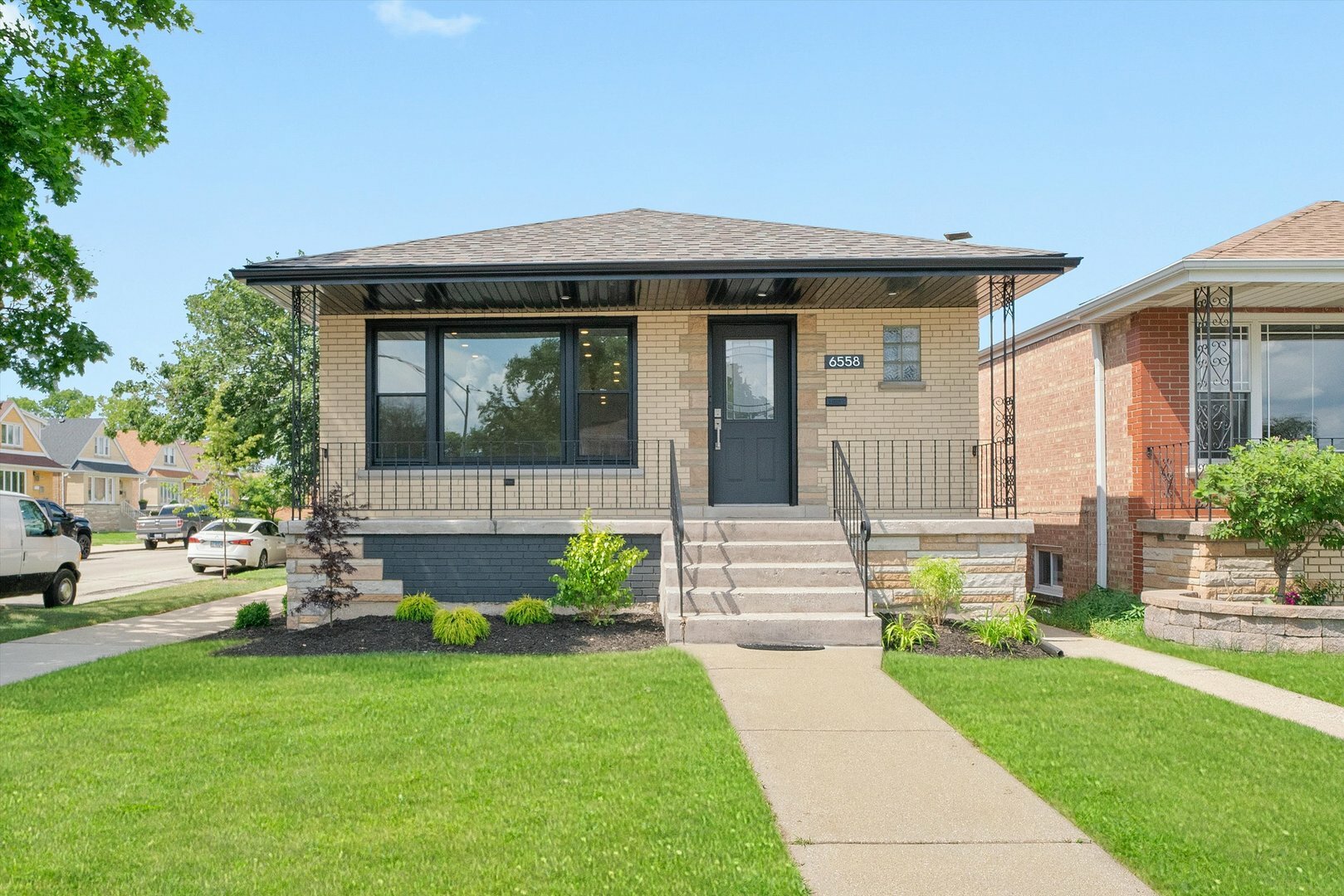 Property Photo:  6558 W 60th Place  IL 60638 