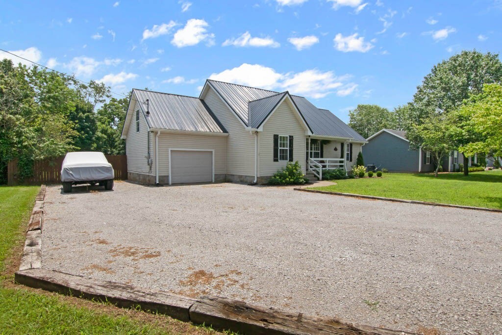 Property Photo: 7534 Antietam Ln TN 37130