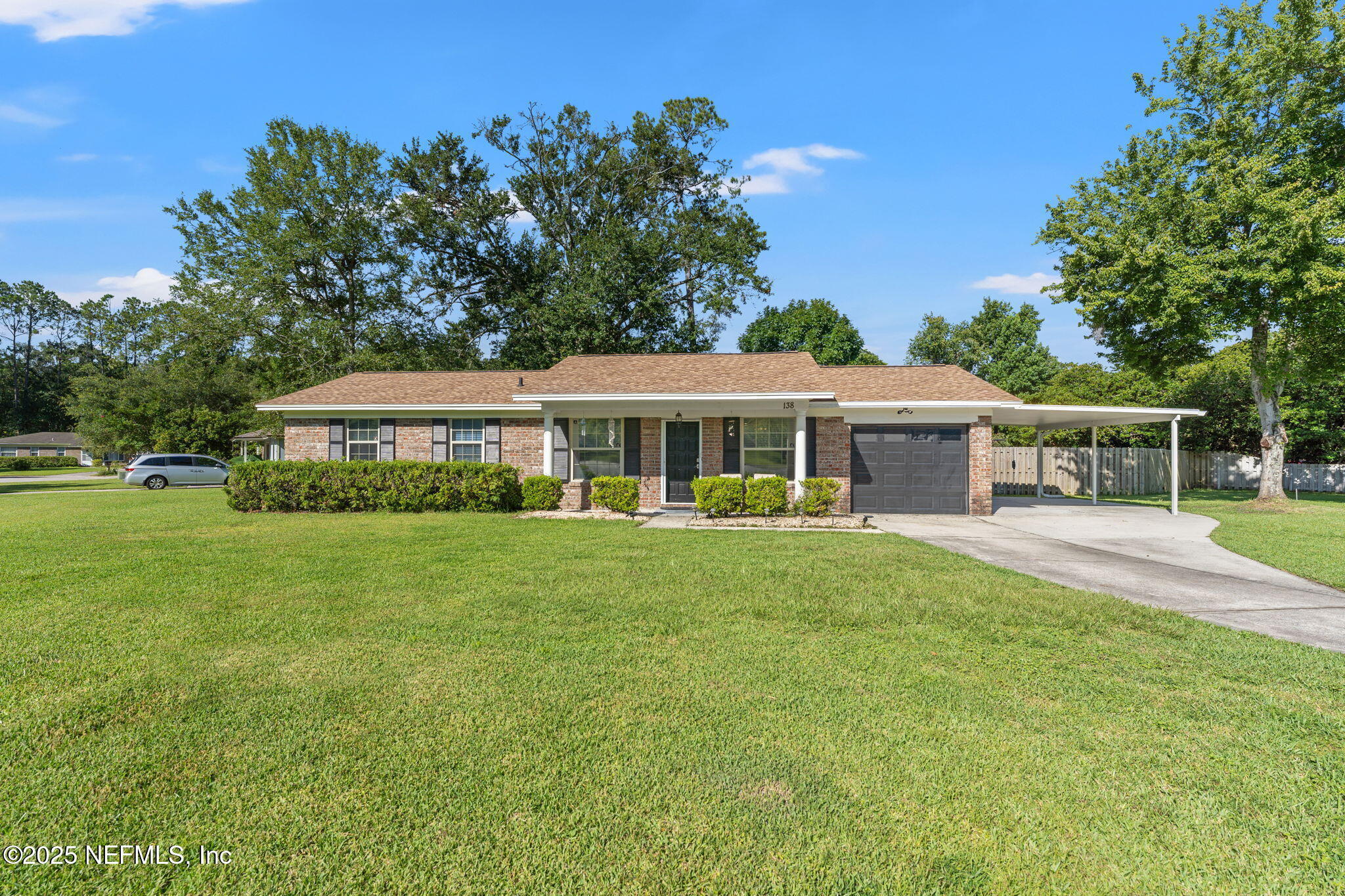 Property Photo: 138 Mango Court FL 32068