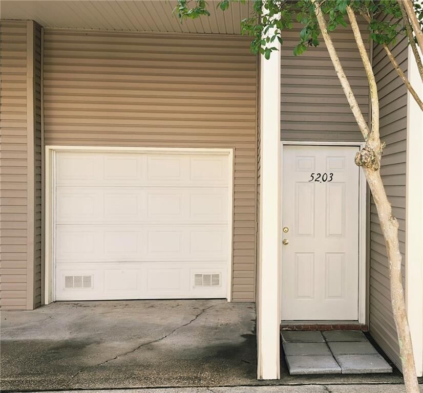 Property Photo: 509 Spartan Drive 5203 LA 70458