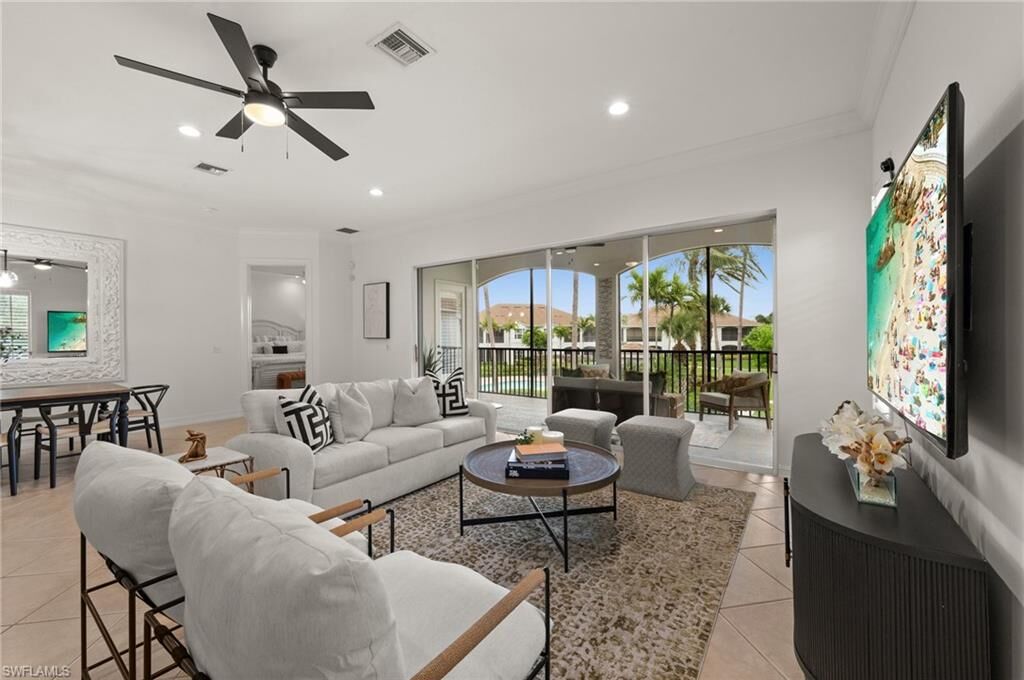 Property Photo:  5004 Maxwell Cir 3-202  FL 34105 