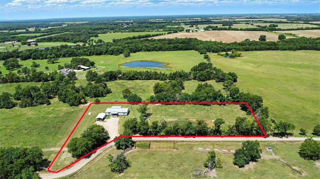 Property Photo: 333 County Road 1150 TX 75432