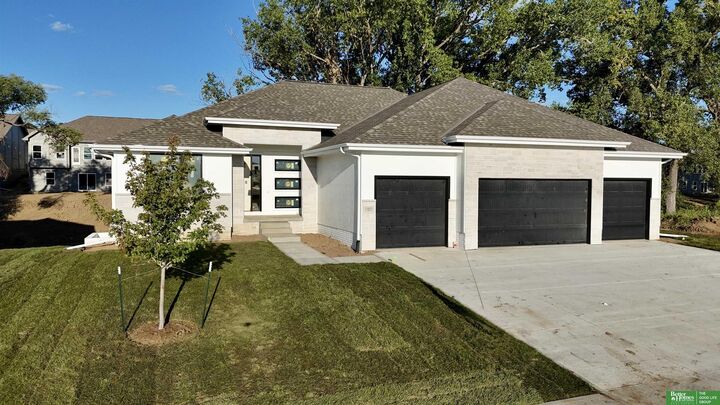 Property Photo: 11011 S 98th Street NE 68046