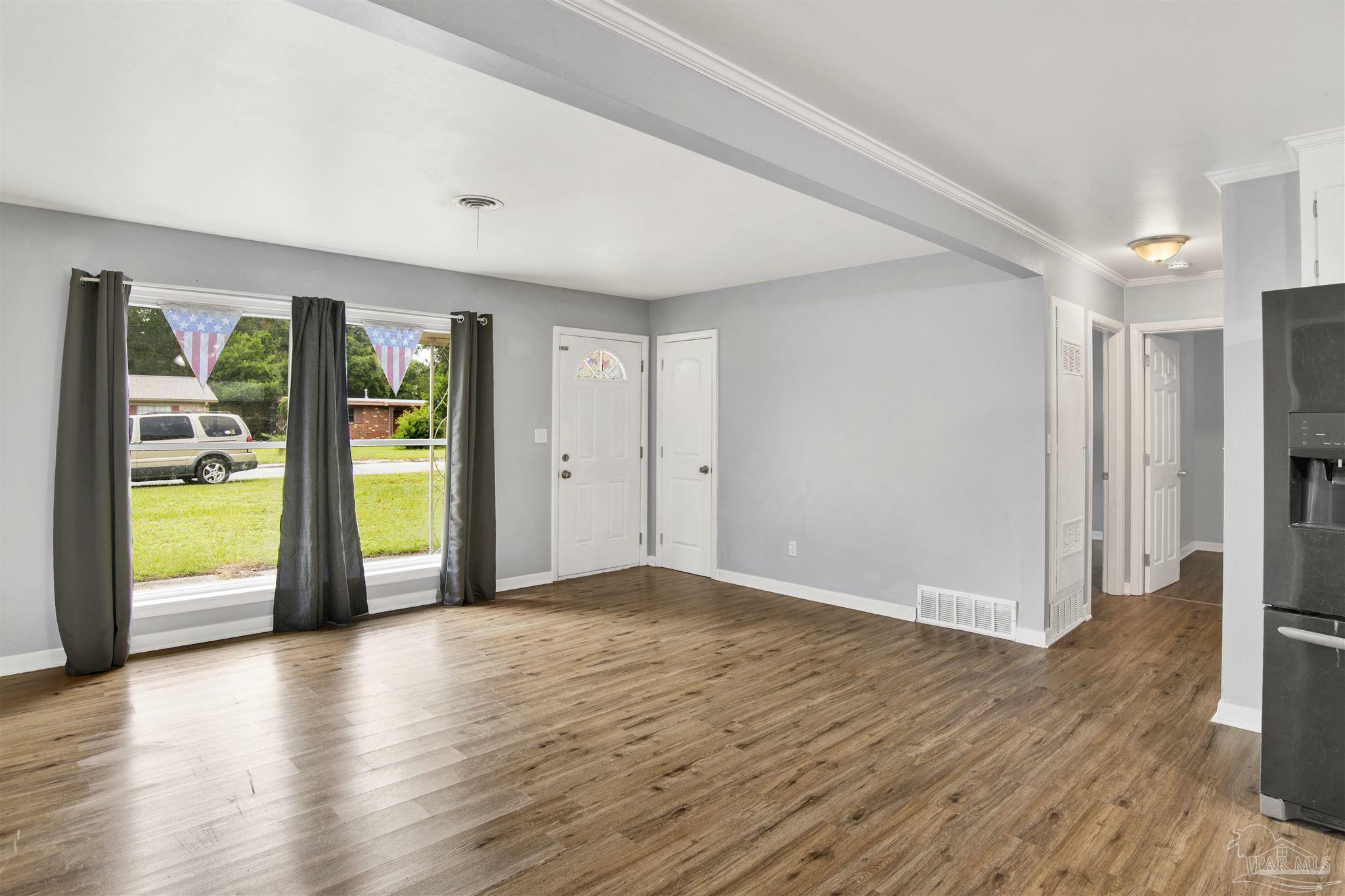 Property Photo: 6790 Data St FL 32504