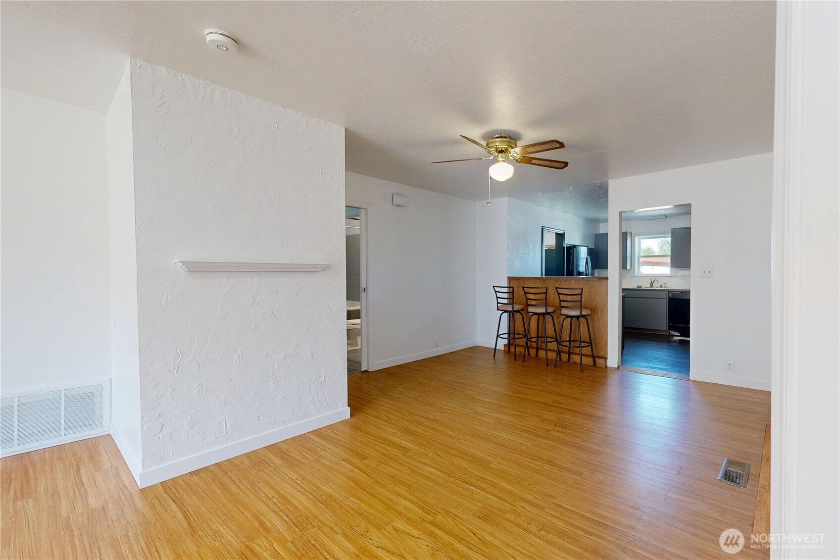 Property Photo: 439 N 5th Street WA 99362