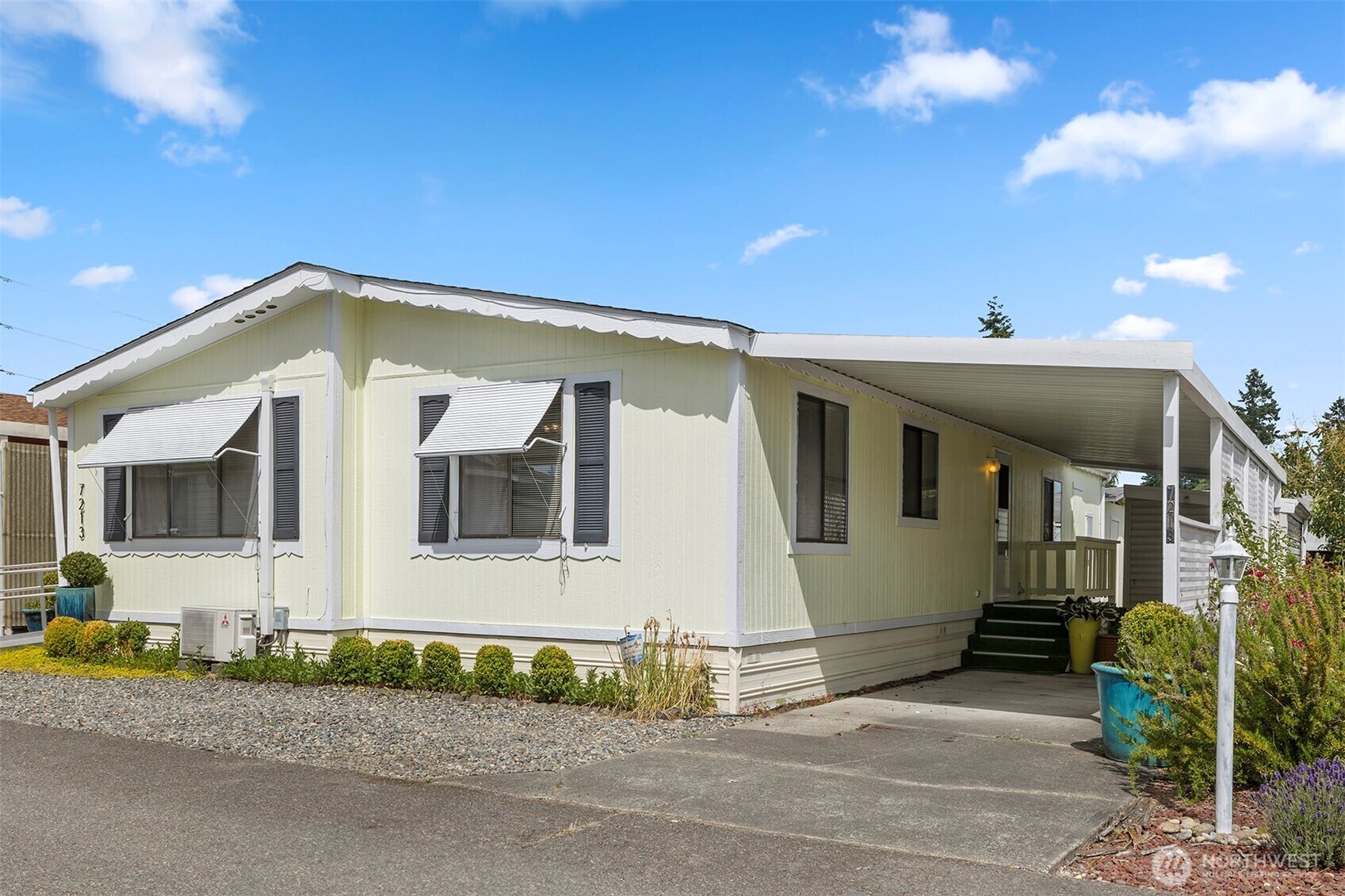 Property Photo:  7213  17th Avenue E 15  WA 98404 