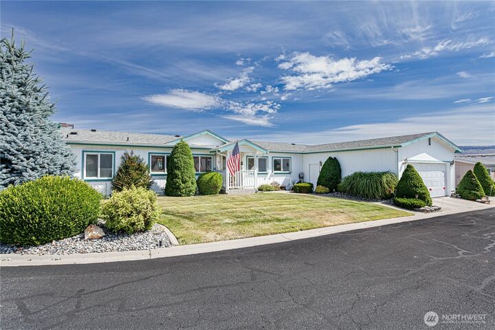 Property Photo:  1630  Pleasant Avenue 21  WA 98801 