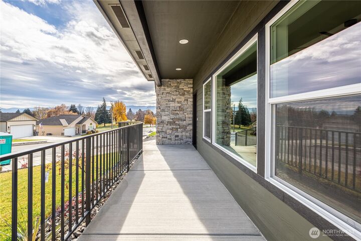 Property Photo:  1919  Westhaven  WA 98801 