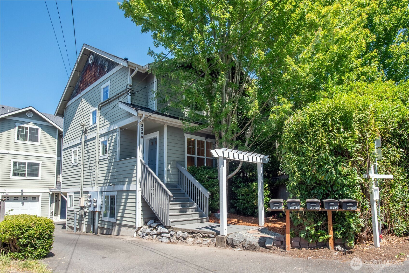 118 N 104th Street A  Seattle WA 98133 photo