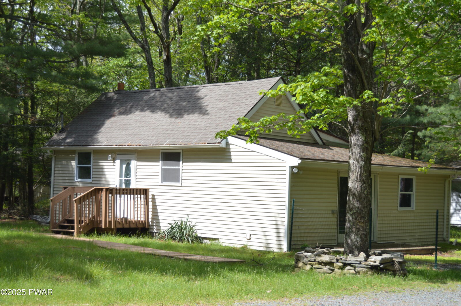 Property Photo: 140 Algonquin Road PA 18458