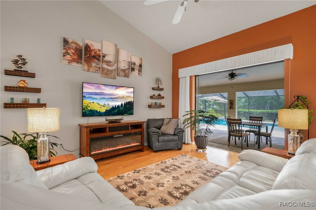 Property Photo:  4400 W Rocky Lane  FL 34465 