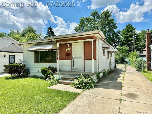 Property Photo: 4936 Dudley Street MI 48125