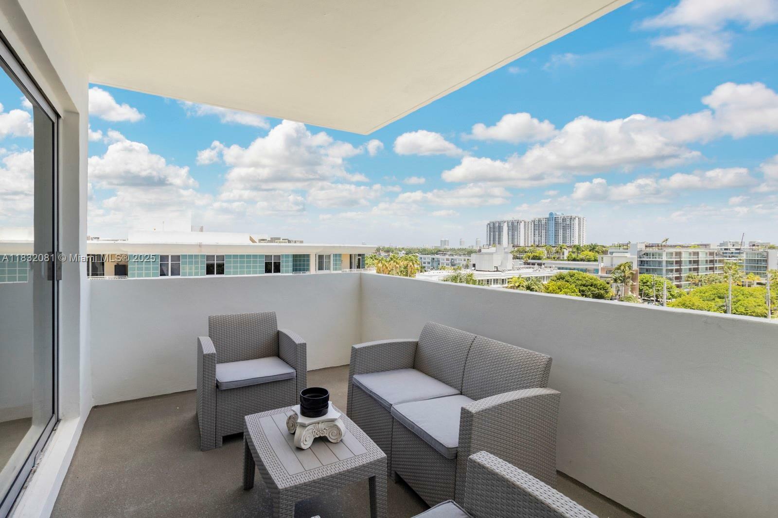 Property Photo: 3 Island Ave 07C FL 33139