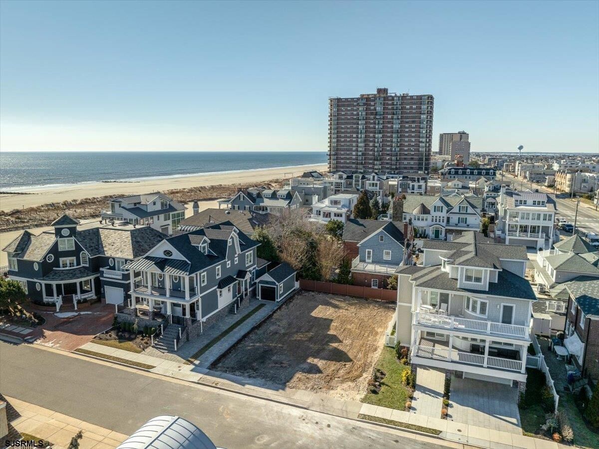 Property Photo: 104 S Thurlow Ave NJ 08402