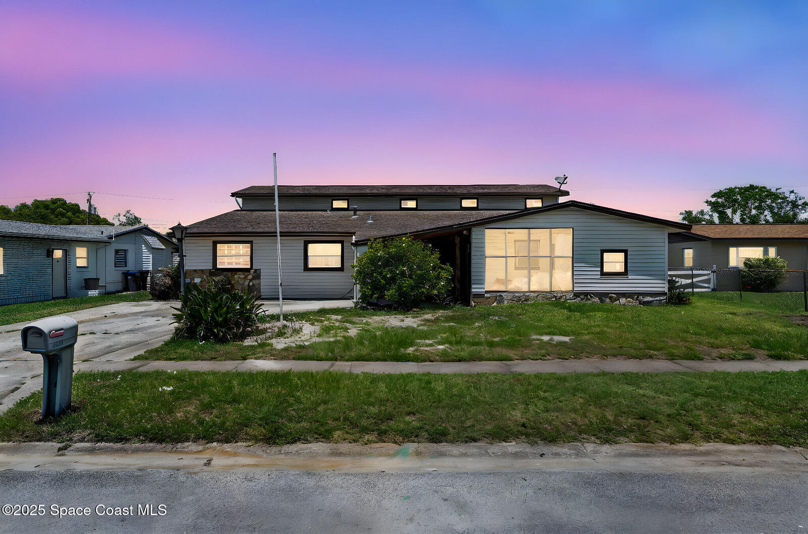 Property Photo:  2922 Rosemarie Drive  FL 32796 