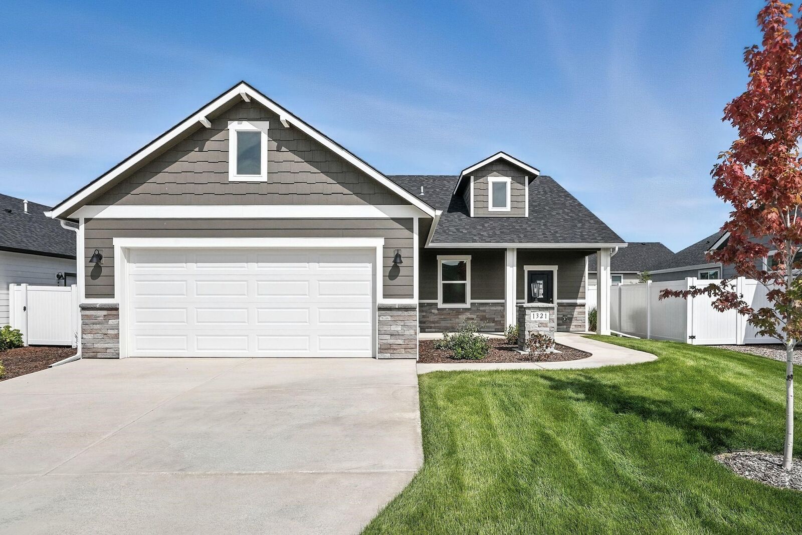 Property Photo:  1321 E 12th St  WA 99006 