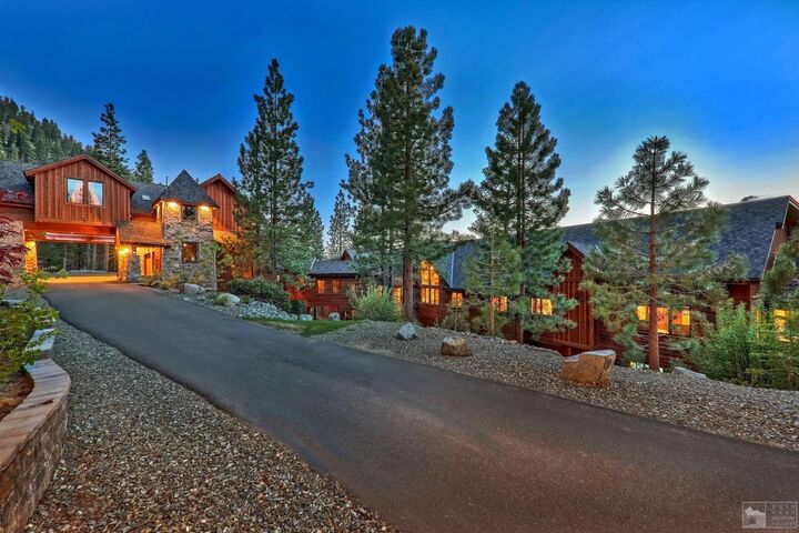 1639 Sherman Way  South Lake Tahoe CA 96150 photo
