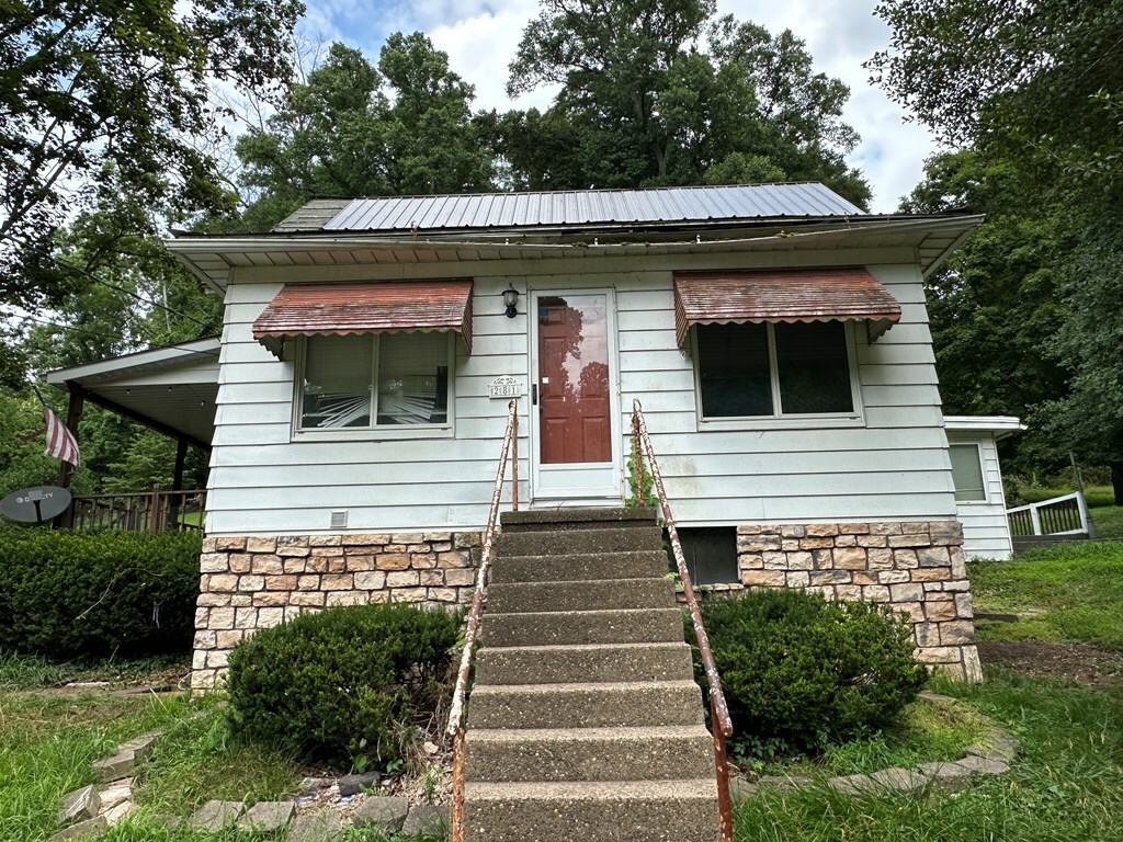 Property Photo: 281 Mulberry Ave. OH 45769