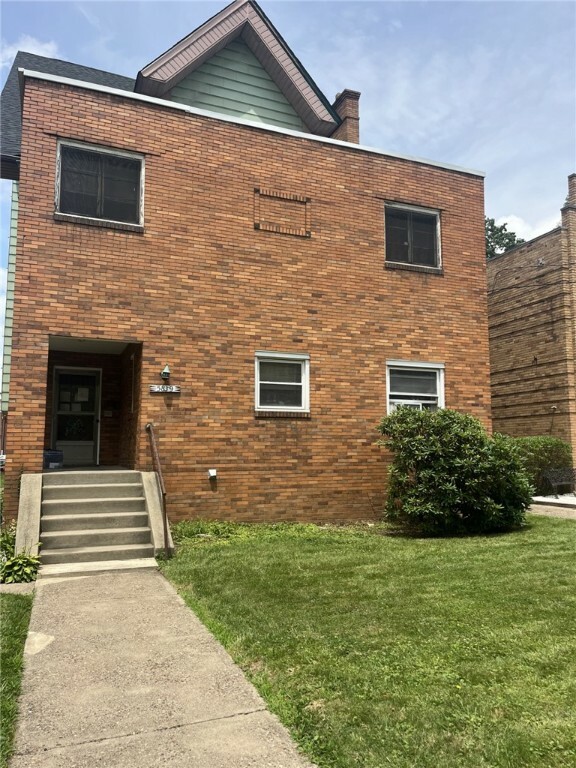 Property Photo:  5839 Darlington Rd  PA 15217 
