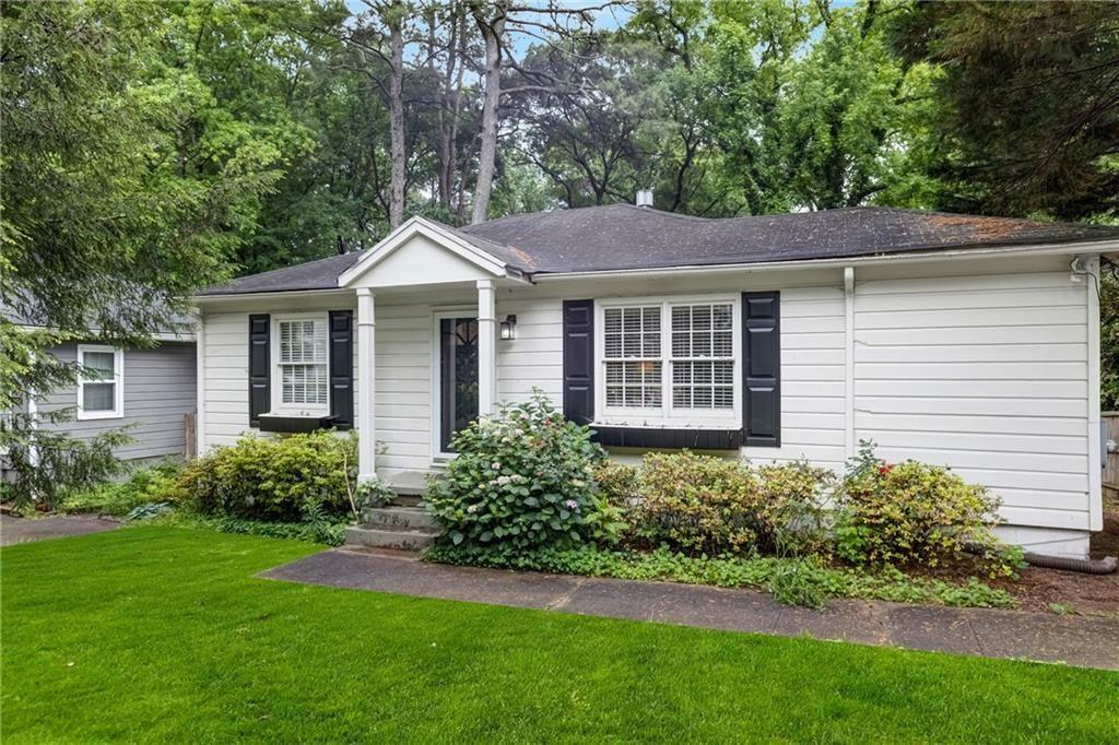 Property Photo: 1091 Napier Street GA 30316