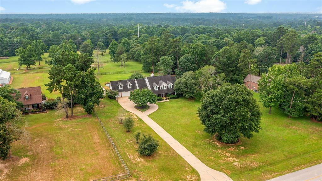Property Photo:  114 Leah Drive  TX 77316 