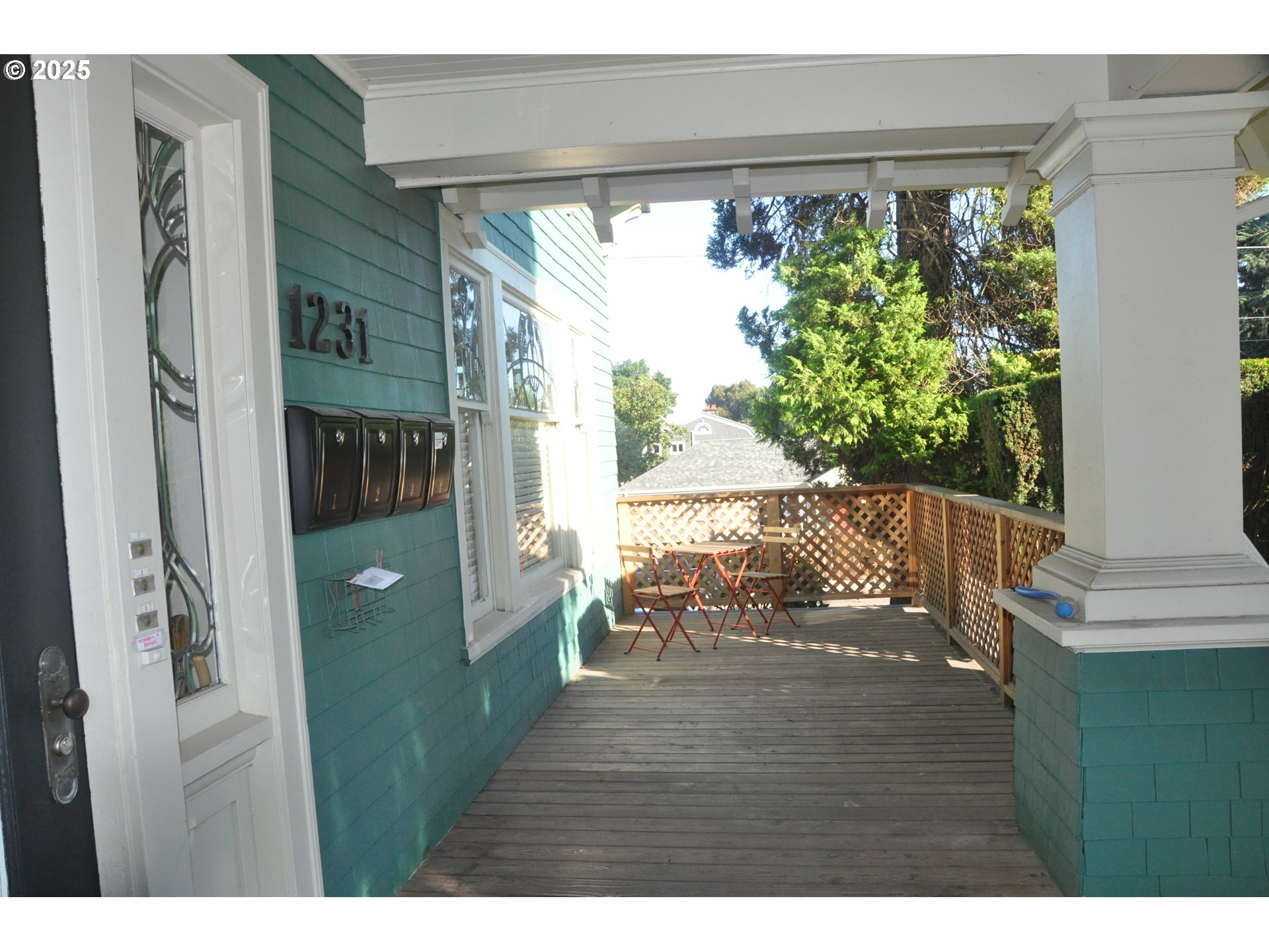 Property Photo:  1231 NW 25th Ave  OR 97210 