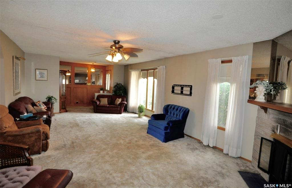 Property Photo: 2326 Preston Avenue S SK S7J 2G2
