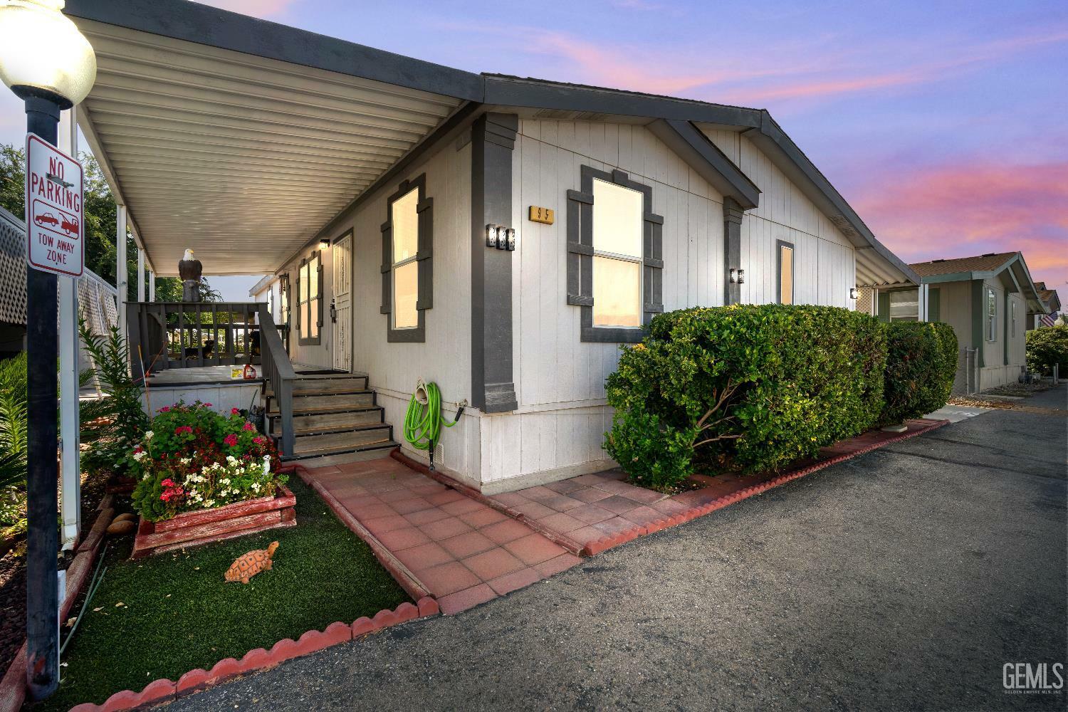 Property Photo: 6351 Akers Road 95 CA 93313