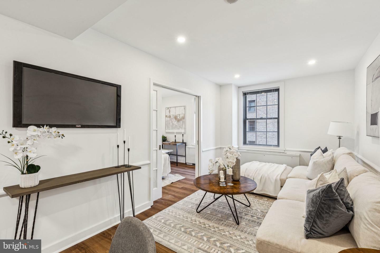 Property Photo:  219 S 18th Street 29 1415  PA 19103 