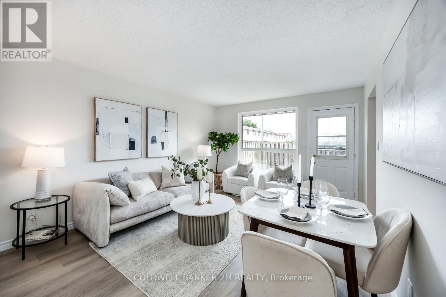 Photo de la propriété: 120 Nonquon Road 180 ON L1G 7E6