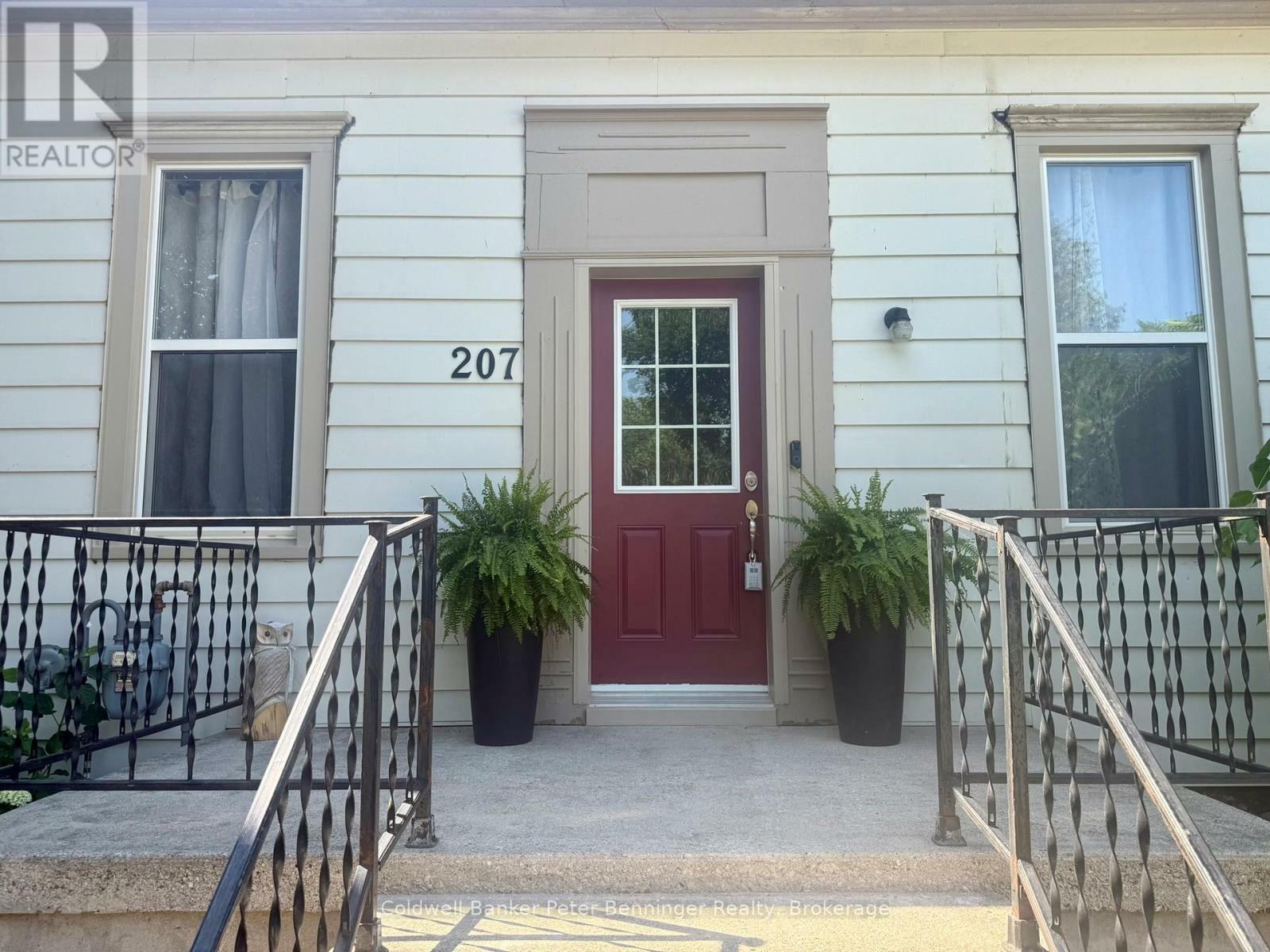 Property Photo:  207 Joseph Street  ON N0G 2V0 