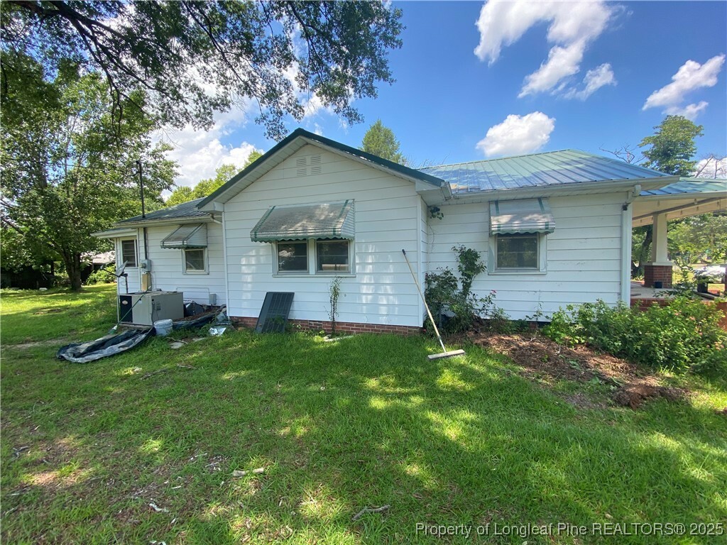 Property Photo: 4989 Bethune Drive NC 28356