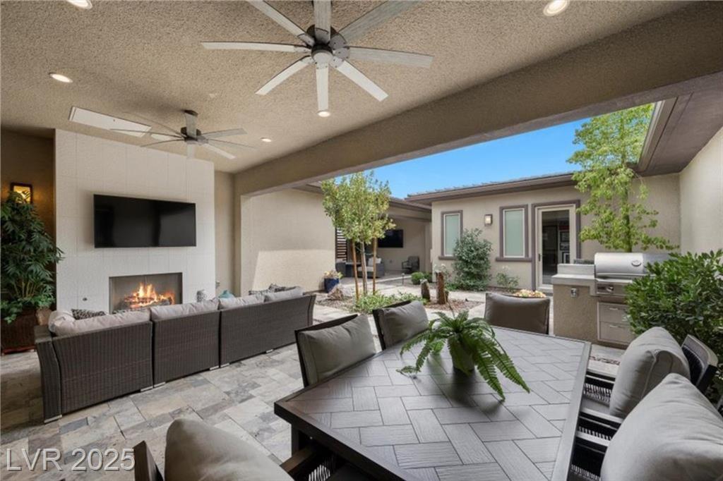 Property Photo: 6804 Regency Stone Way NV 89148