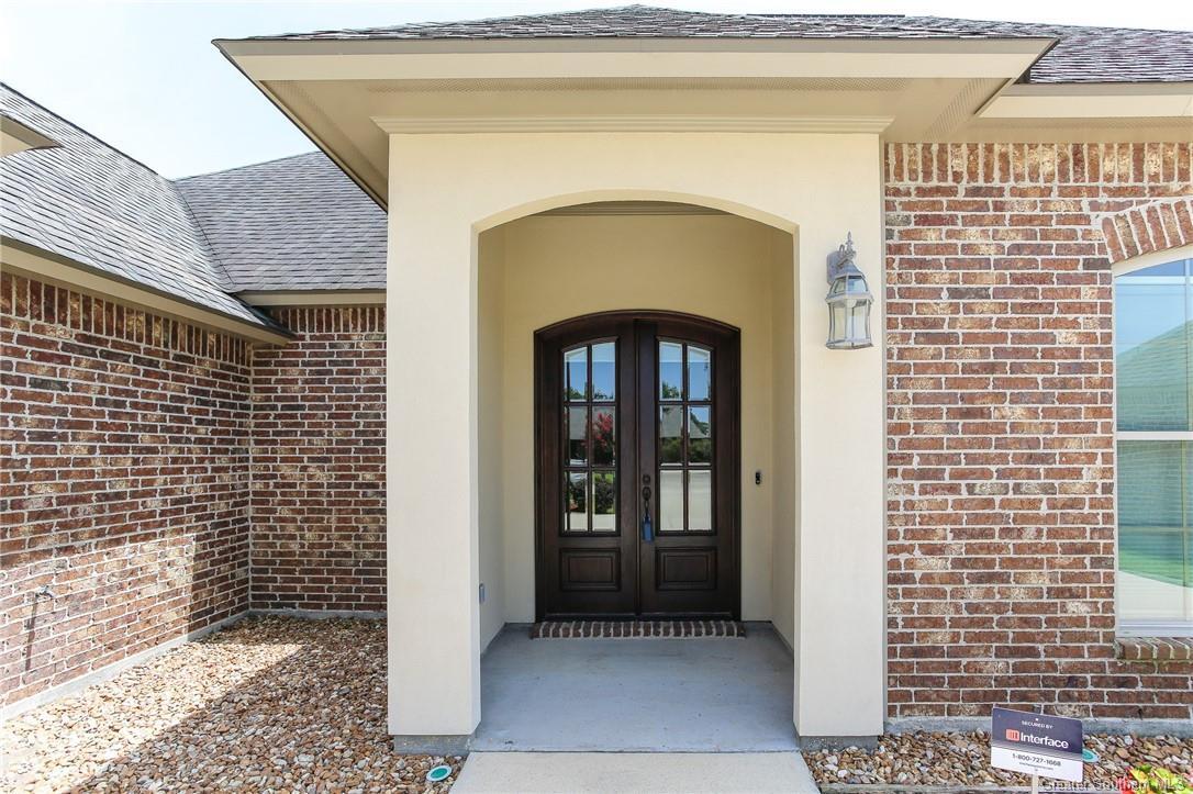 Property Photo: 629 Becky Lane LA 70605