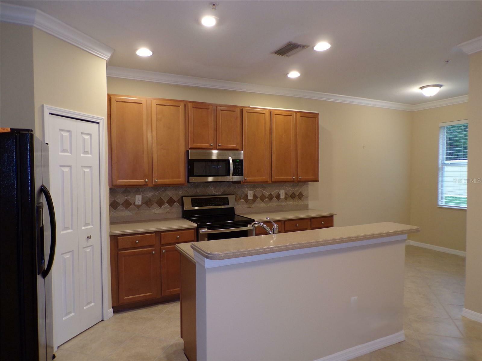 Property Photo: 3641 Parkridge Circle 10-103 FL 34243
