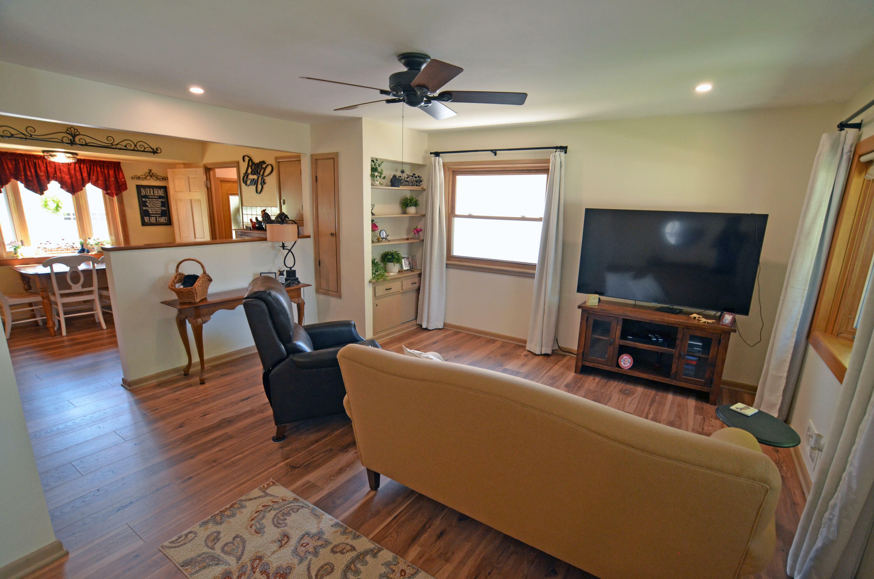 Property Photo: 3814 S 54th St WI 53220