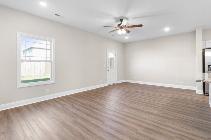 Property Photo: 204 W Fallow Ct TN 37040