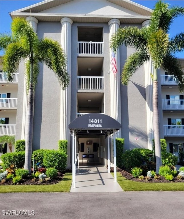 Property Photo: 14811 Hole In One Circle 307 FL 33919