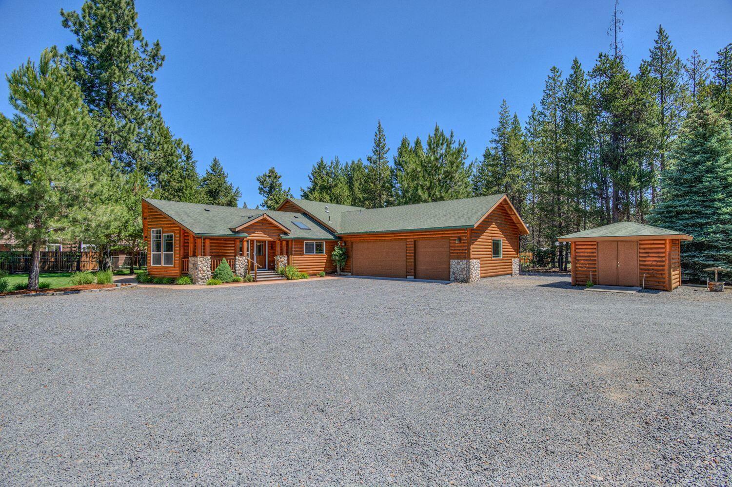 Property Photo: 15876 6th Street OR 97739