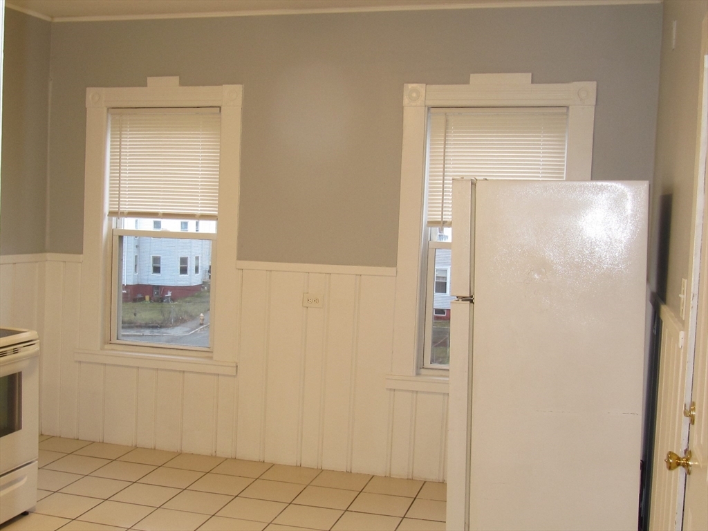 Property Photo:  2 Sturgis Street 3  MA 01605 