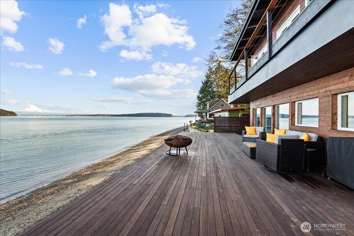 Property Photo: 10509 Sunrise Beach Drive NW WA 98332